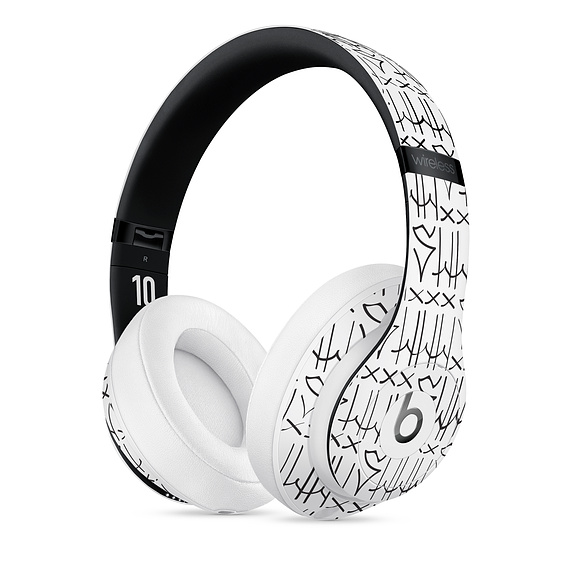 white beats headphones design