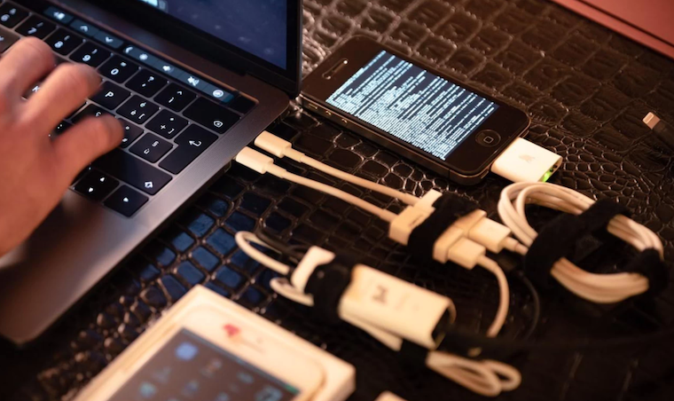 laptop and smartphone cables