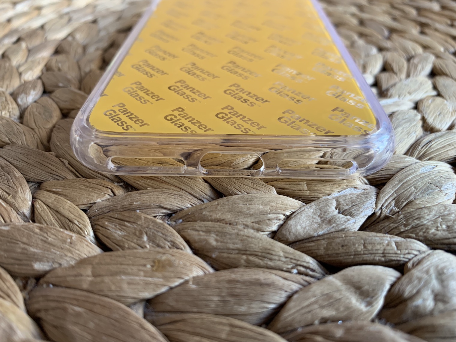 panzerglass clearcase bottom view