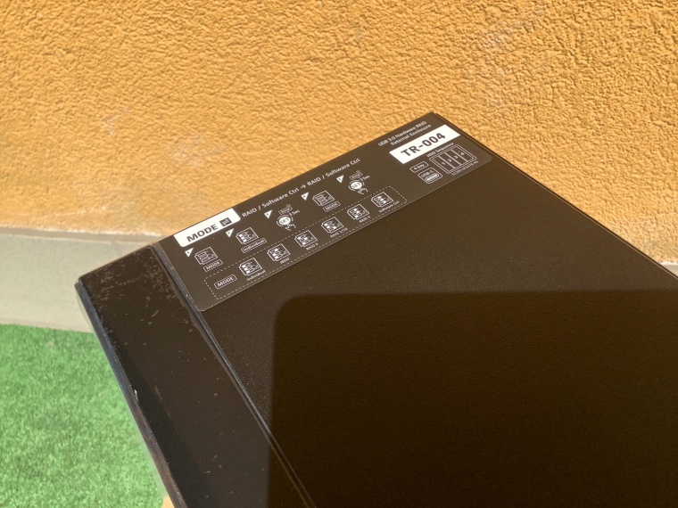 QNAP TR004 (5)