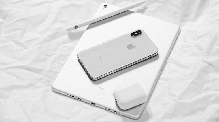 iPhone 1 fb iPhone 1 fb