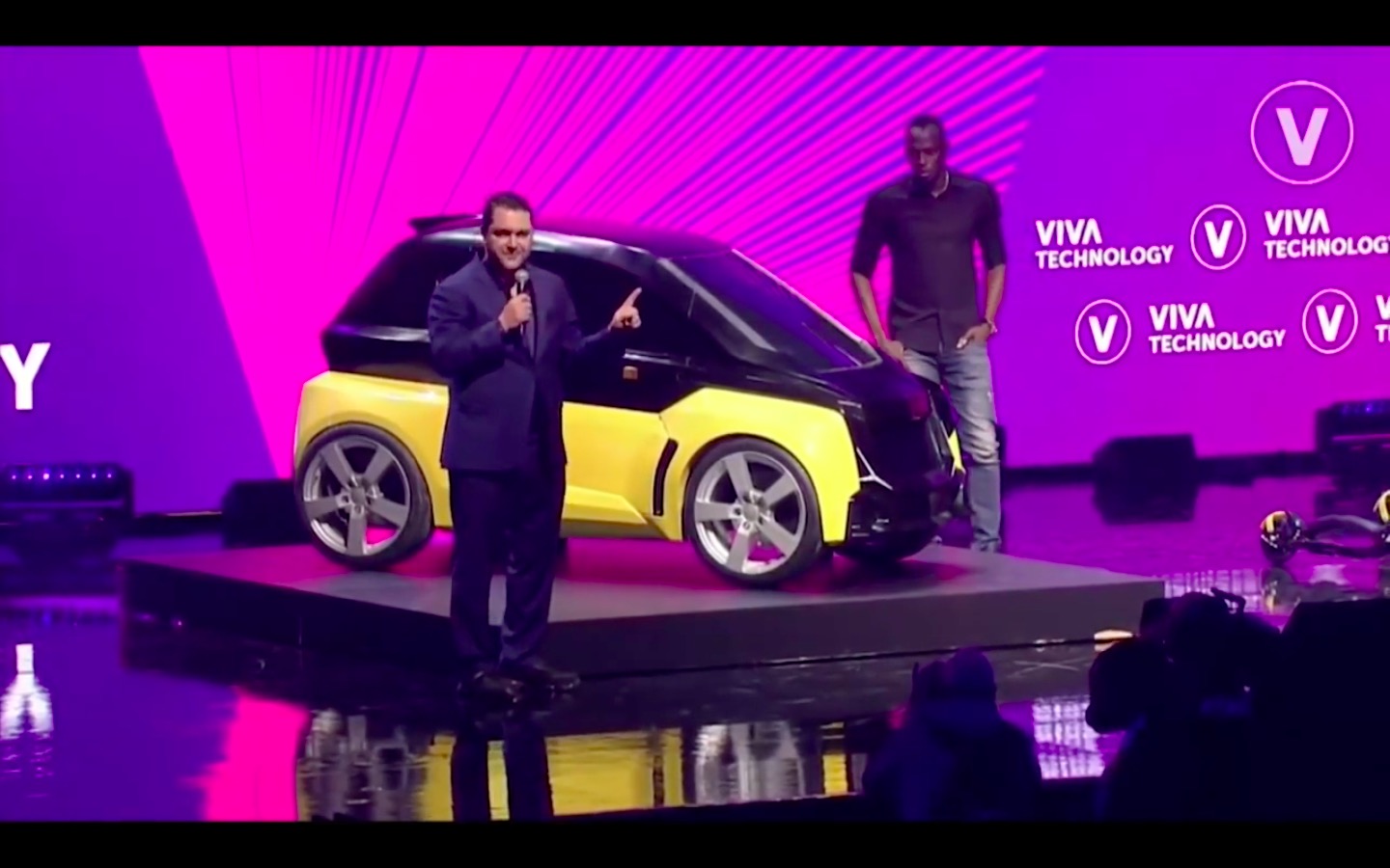 viva technology stage car