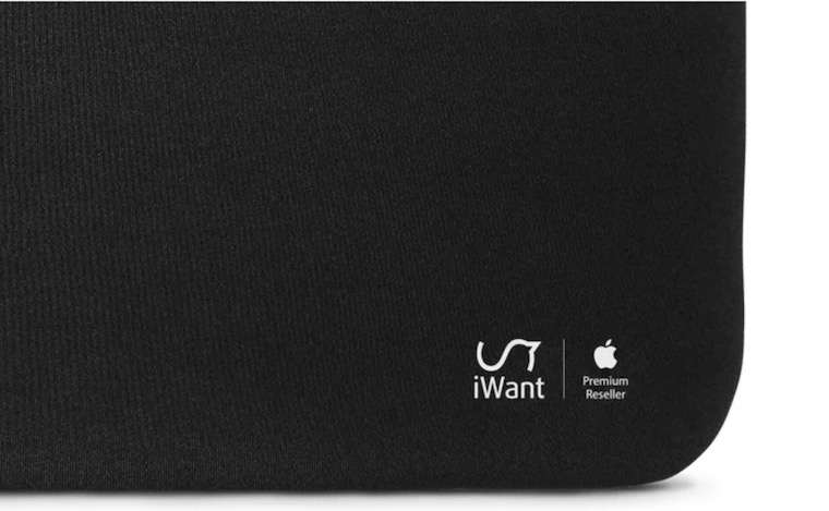 black laptop sleeve iwant logo
