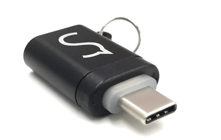 black usb c adapter