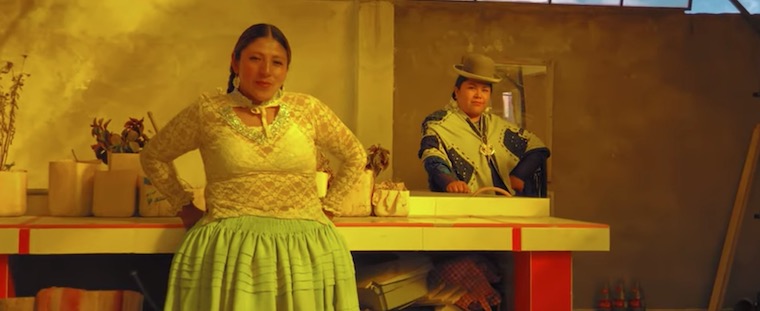 two women traditional clothing