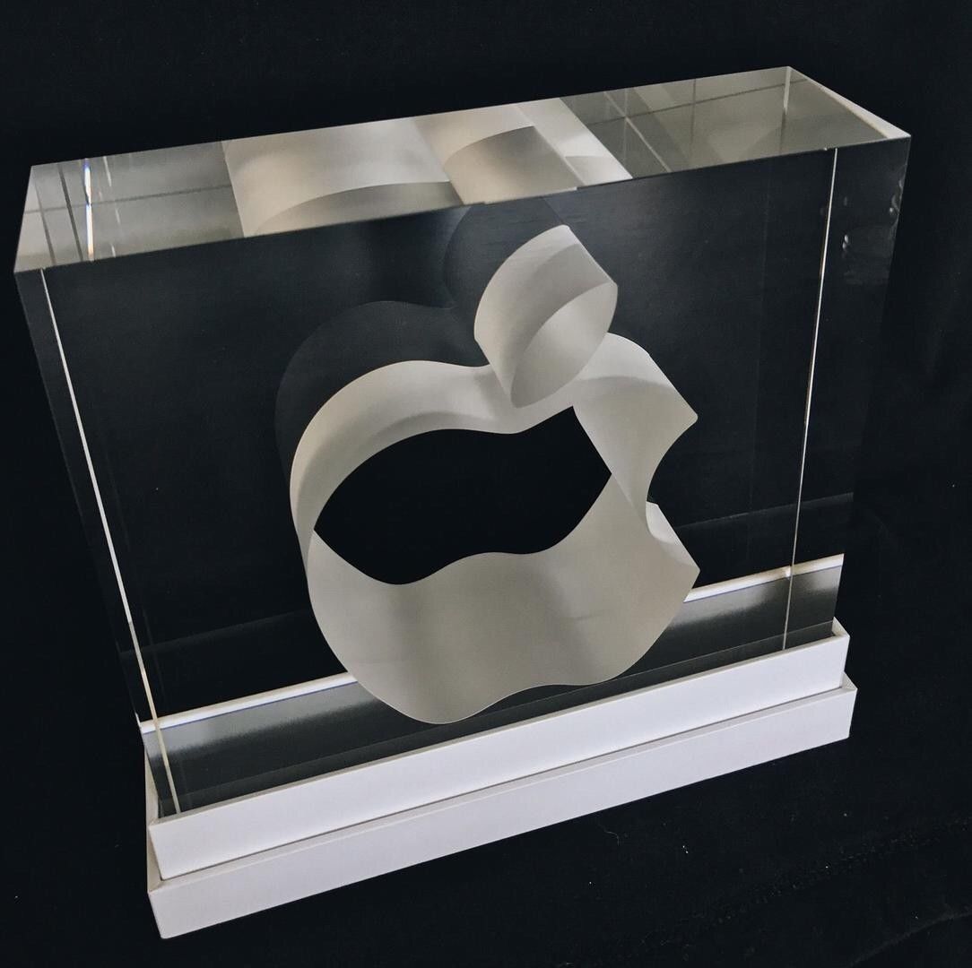 Cena pro zamestnance Apple sklo