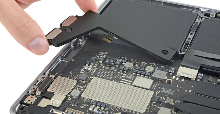 macbook pro vnitrek fb