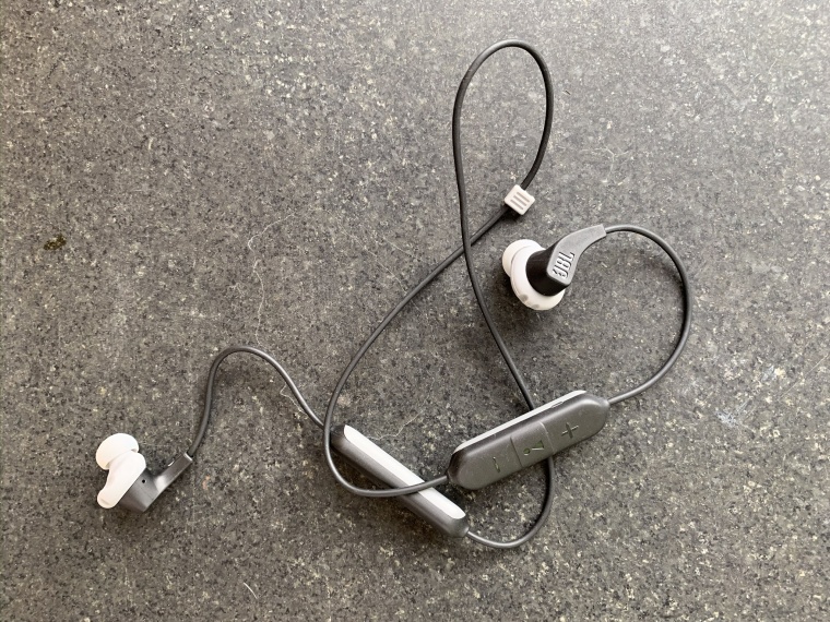 JBL Endurance Run BT (15) JBL Endurance Run BT (15)