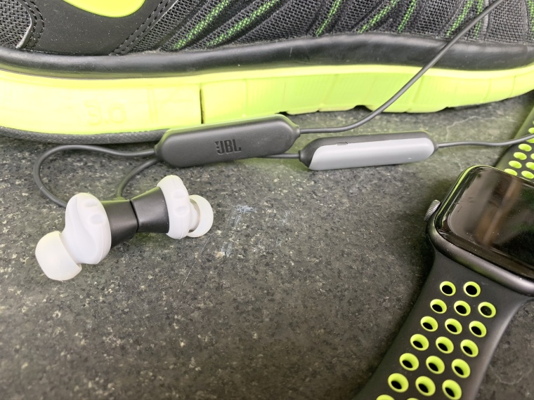 JBL Endurance Run BT (5) JBL Endurance Run BT (5)