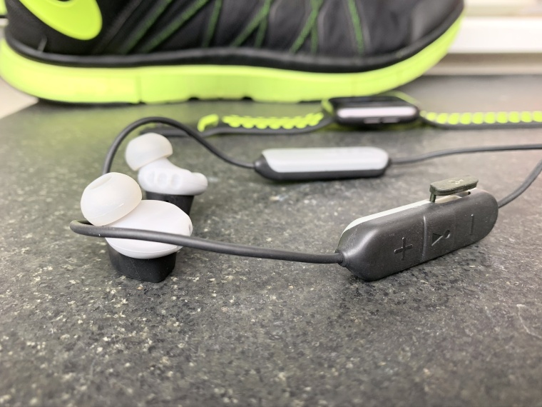 JBL Endurance Run BT (6) JBL Endurance Run BT (6)