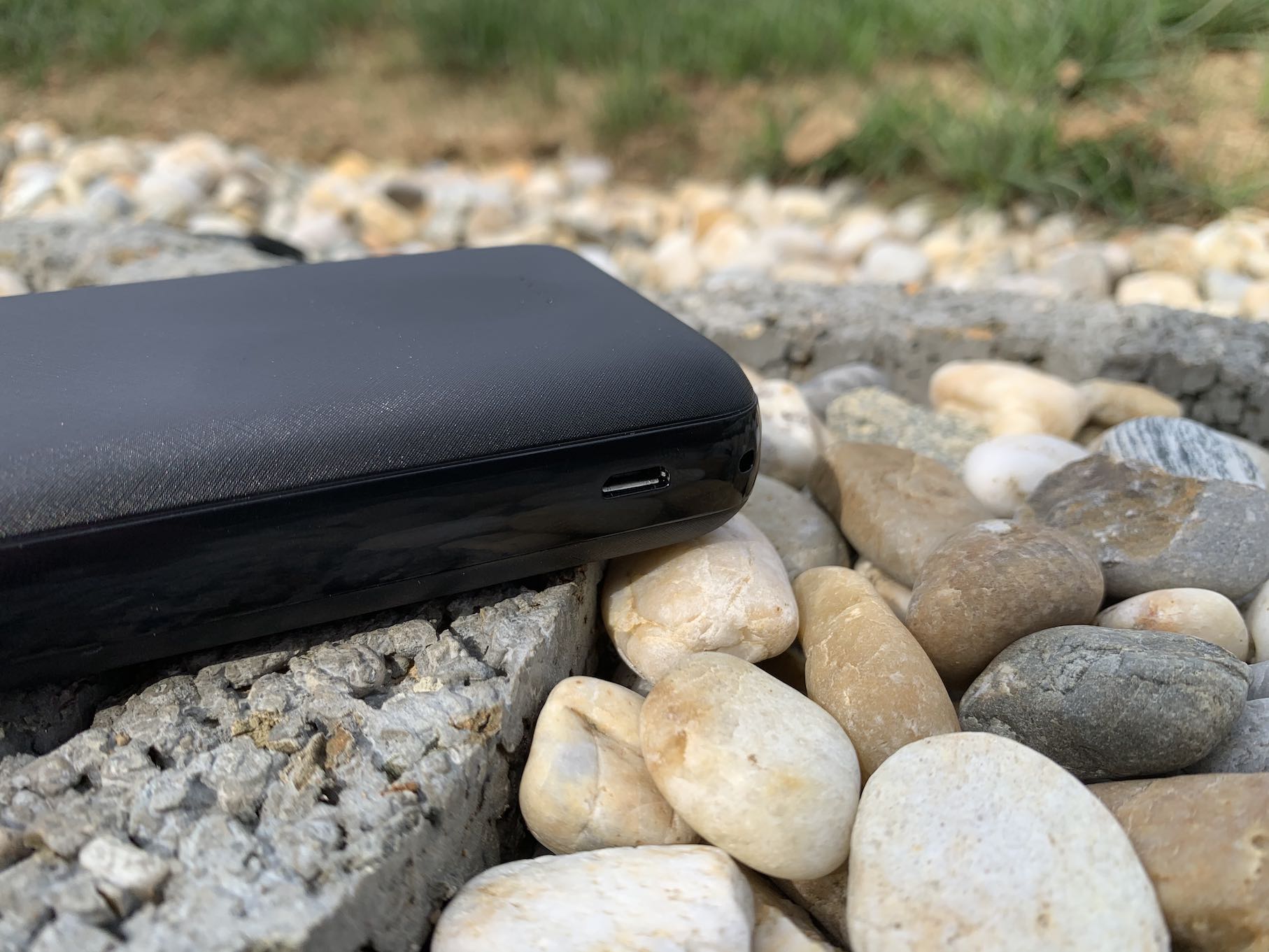 swissten_black_core_20000_2 swissten black core 20000 mah