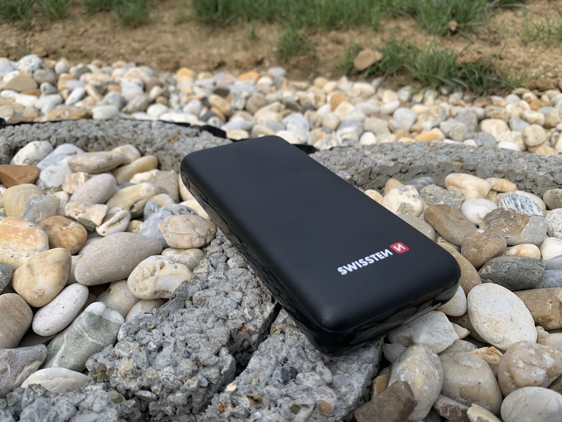 swissten_black_core_20000_5 swissten black core 20000 mah