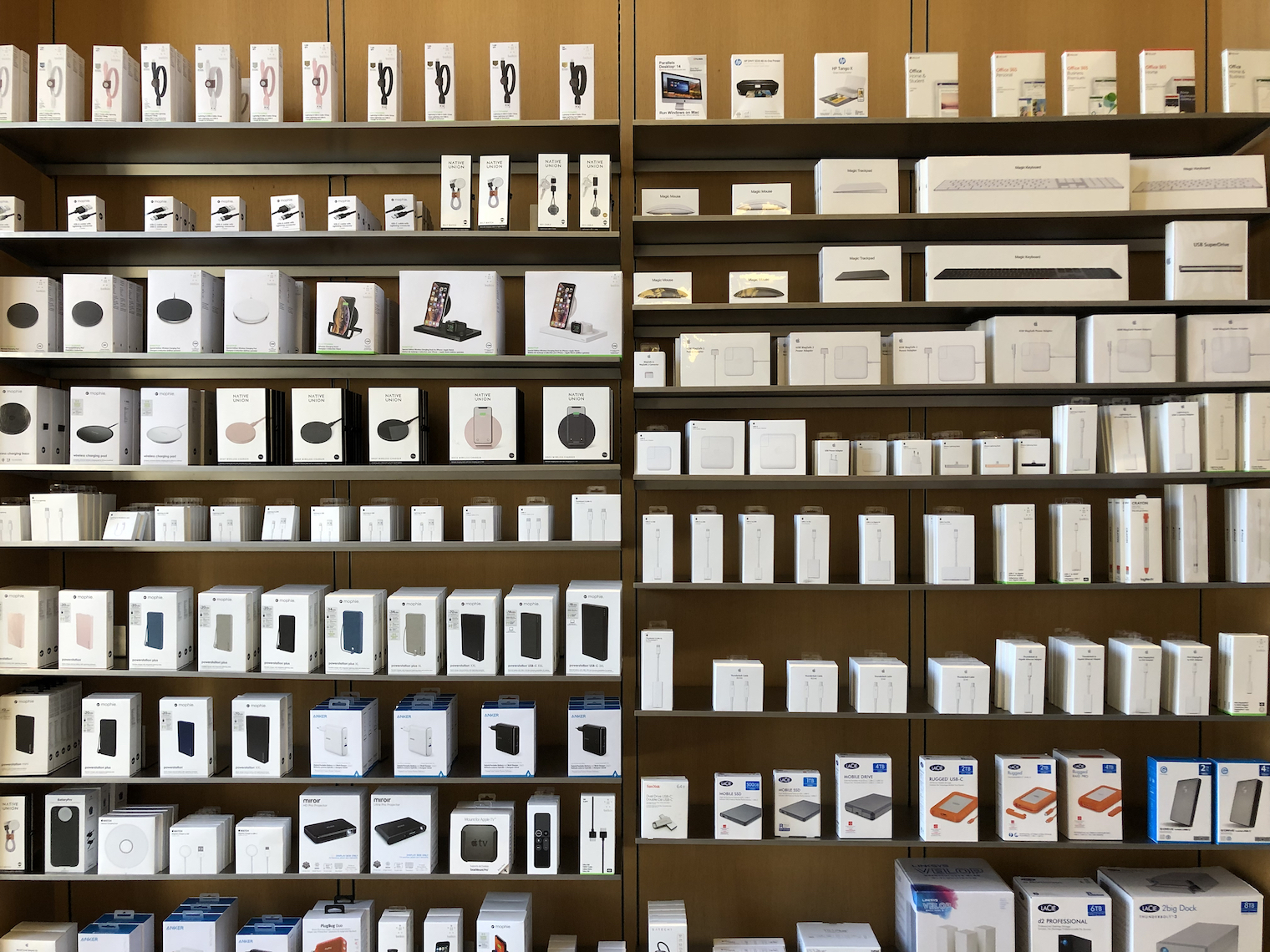 Apple prislusnstvi apple store Apple prislusnstvi apple store