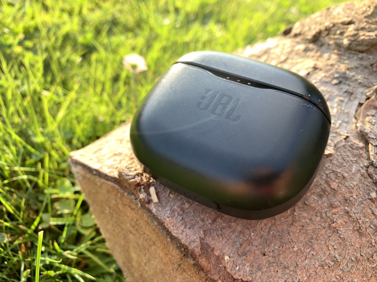 JBL Tune 120TWS (2) JBL Tune 120TWS (2)