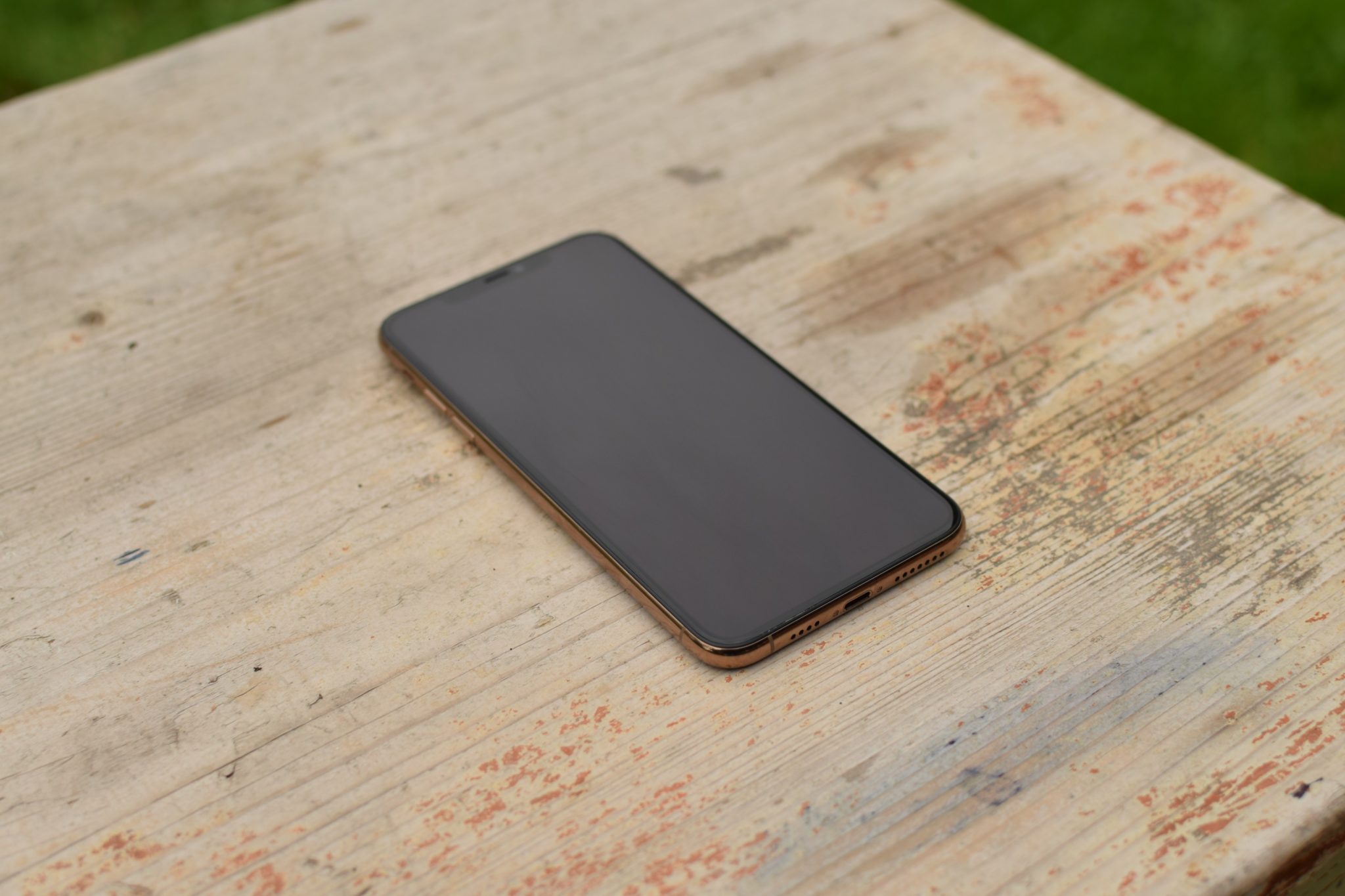 K nákupu iPhonu 11 (Pro) na Mobil Pohotovost nyní bonus 1200