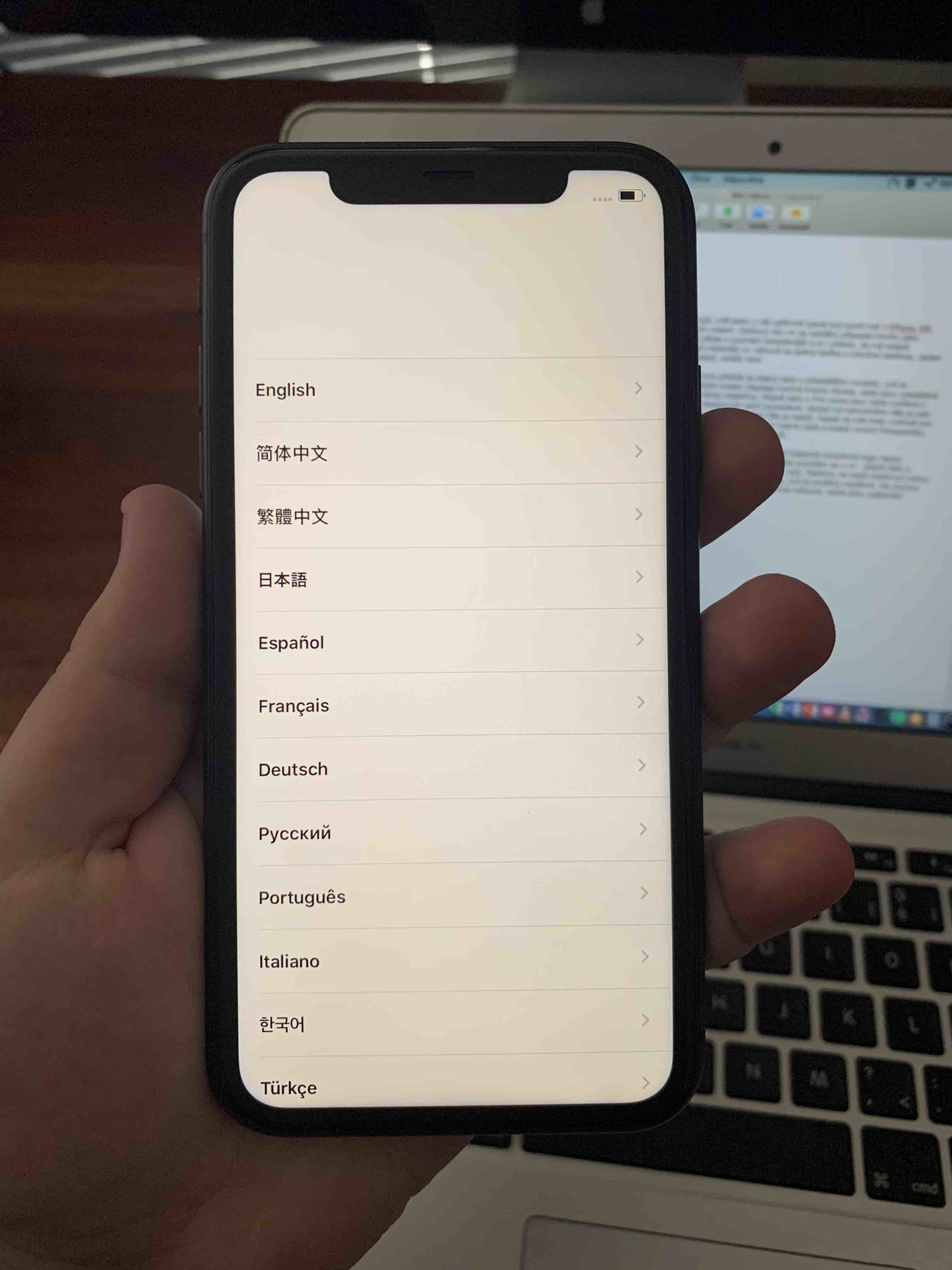 iPhone 11 aktivacni obrazovka