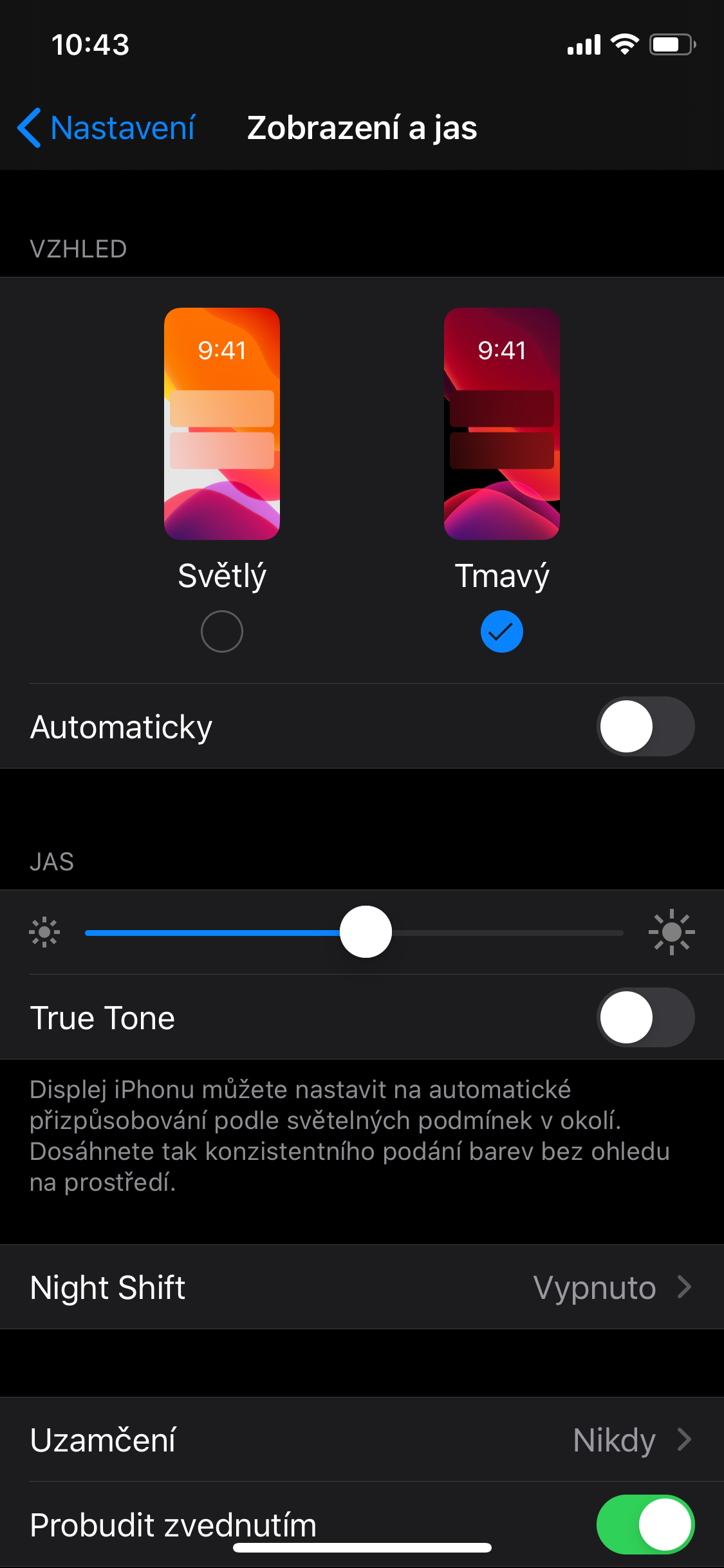 iOS 13 dark mode