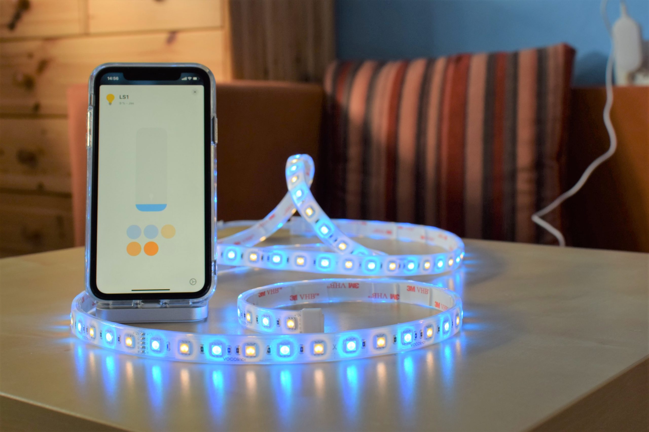 iPhone s LED páskem Vocolinc