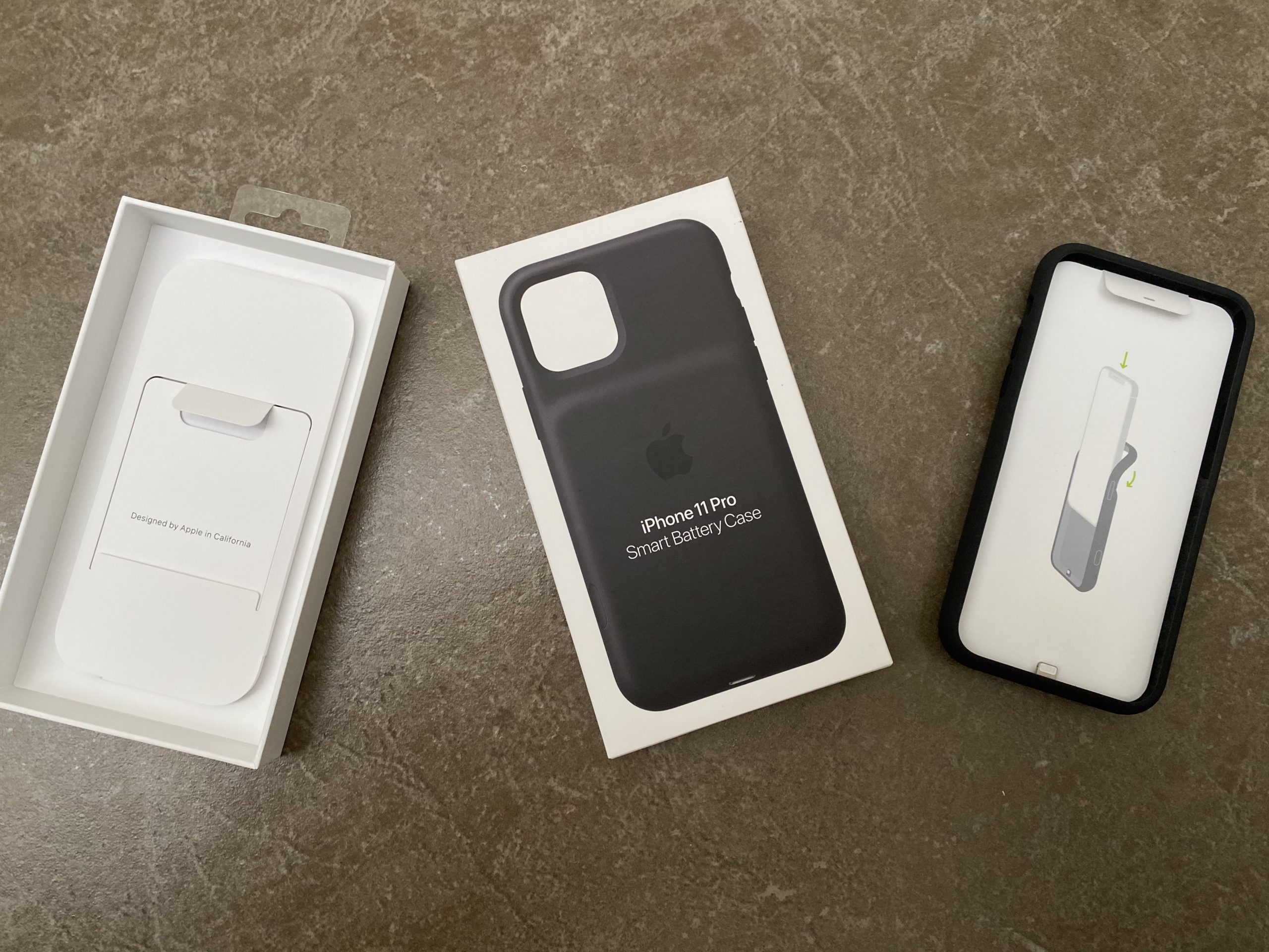 Unboxing Apple Battery Case