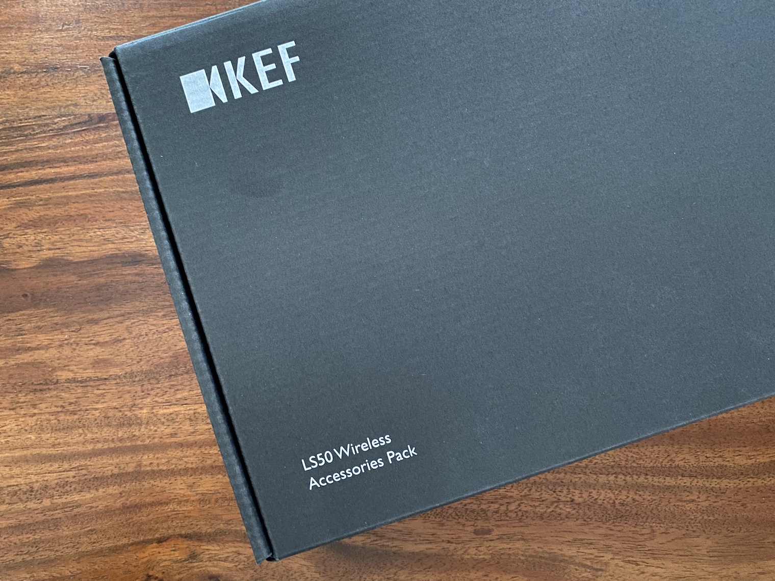 KEF krabicka KEF krabicka