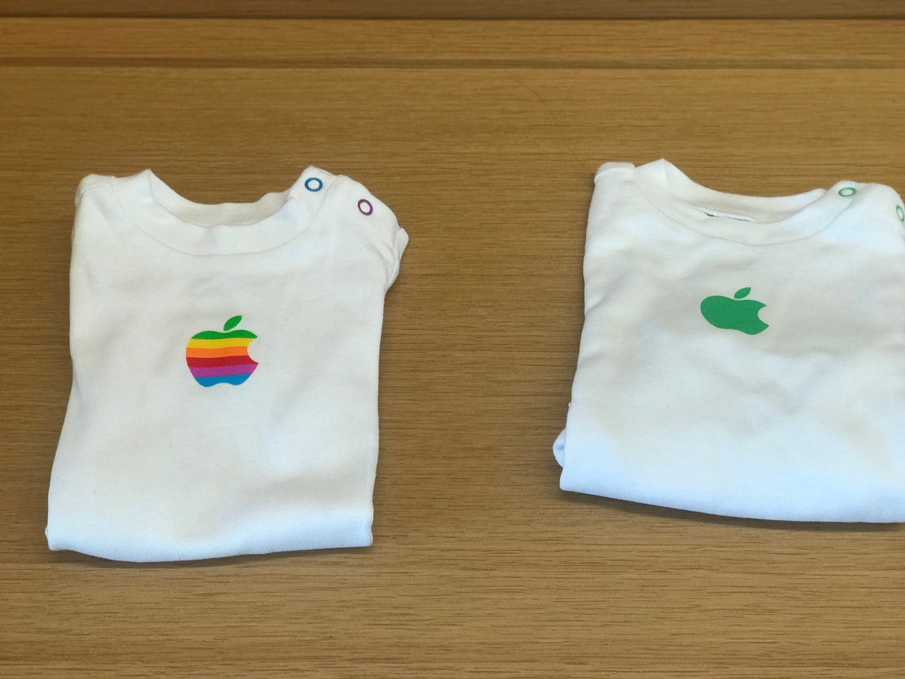 Apple dupacky Apple dupacky