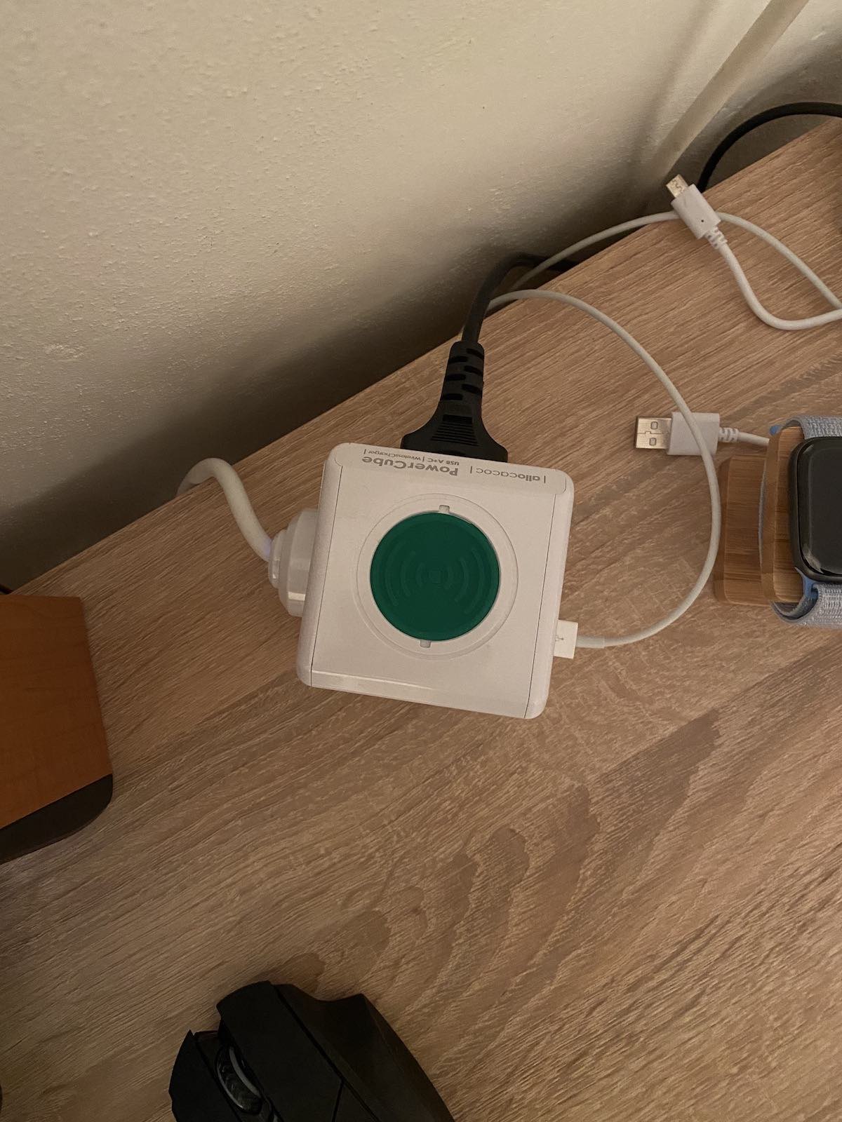 PowerCube WirelessCharger A C 4 PowerCube WirelessCharger A+C