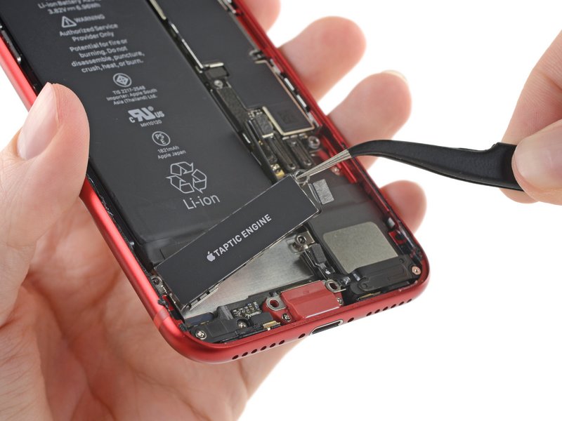 iphone se 2 ifixit 11 Rozebraný iPhone SE 2
