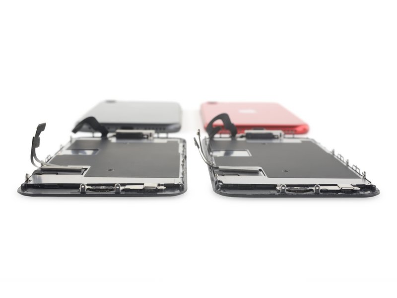 iphone se 2 ifixit 6 Rozebraný iPhone SE 2