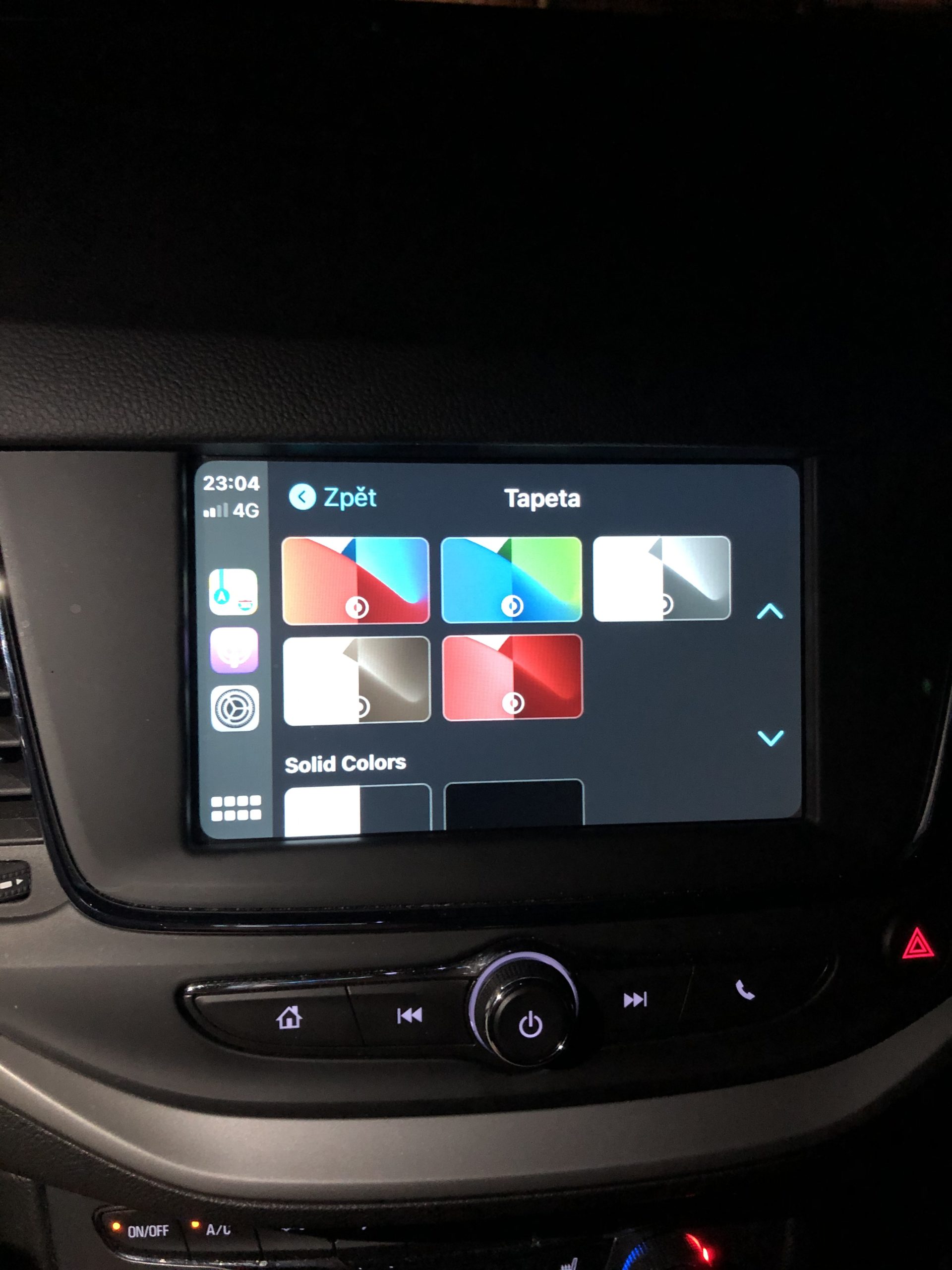 CarPlay z iOS 14