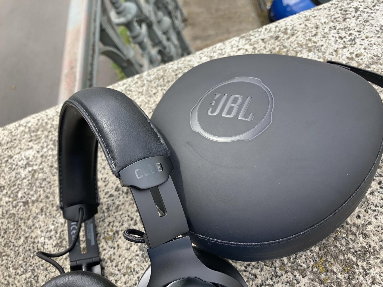 JBL Club One (7) Bezdrátová sluchátka JBL Club One