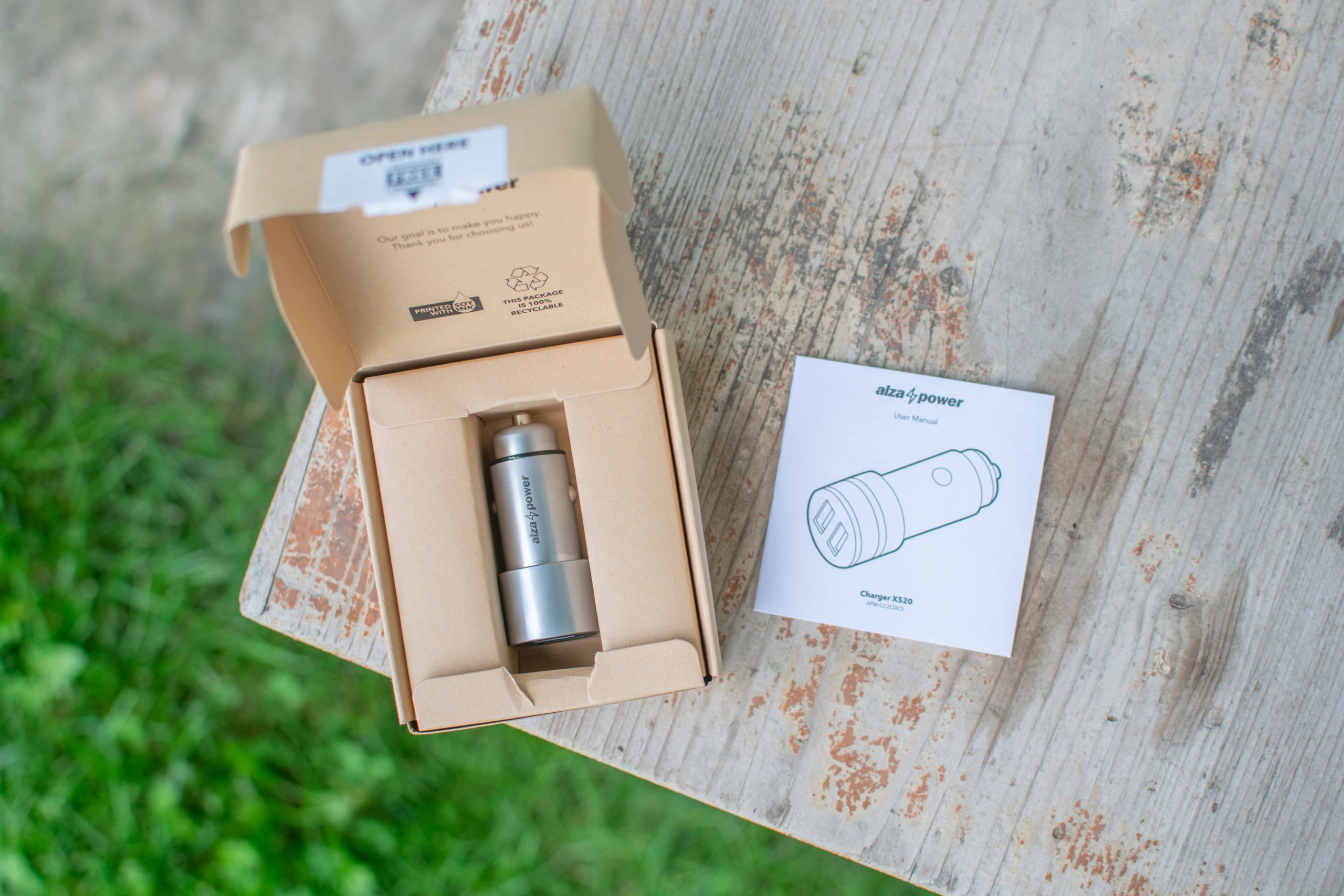 AlzaPower Car Charger X520 7