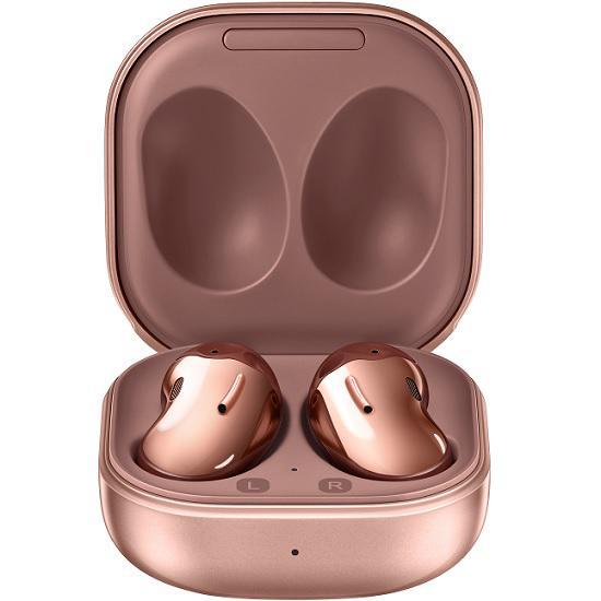 earbuds in case