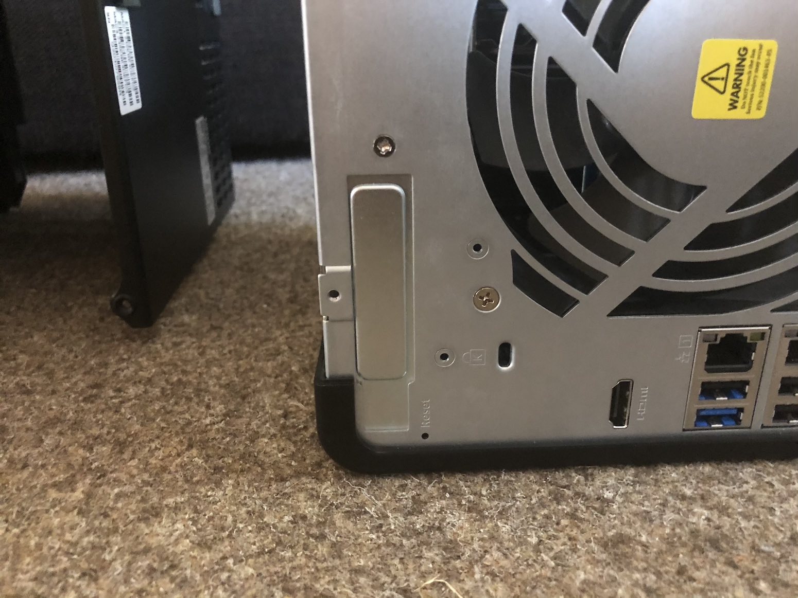 QNAP TS-453D 3 cast 21 QNAP TS-453D