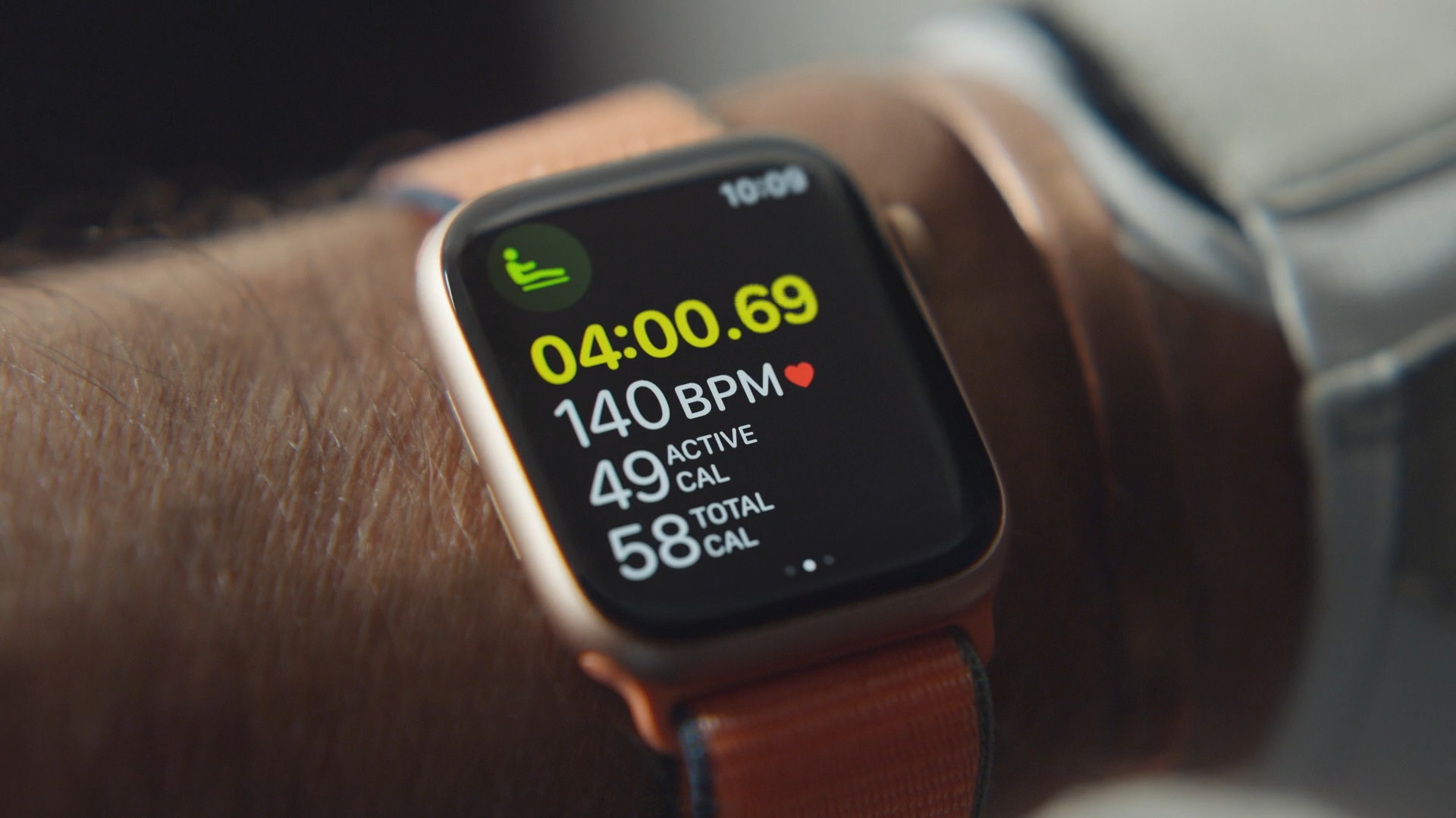 smartwatch heart rate display