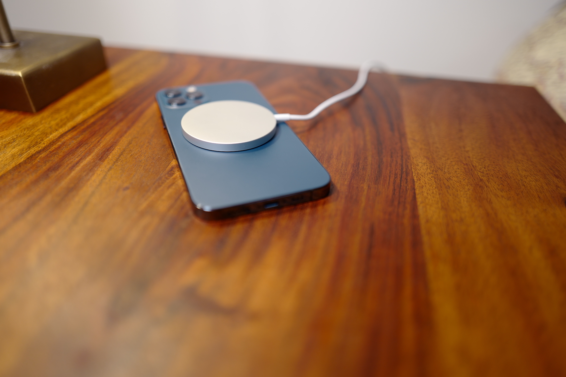 Apple iPhone 12 Pro Magsafe Apple iPhone 12 Pro Magsafe