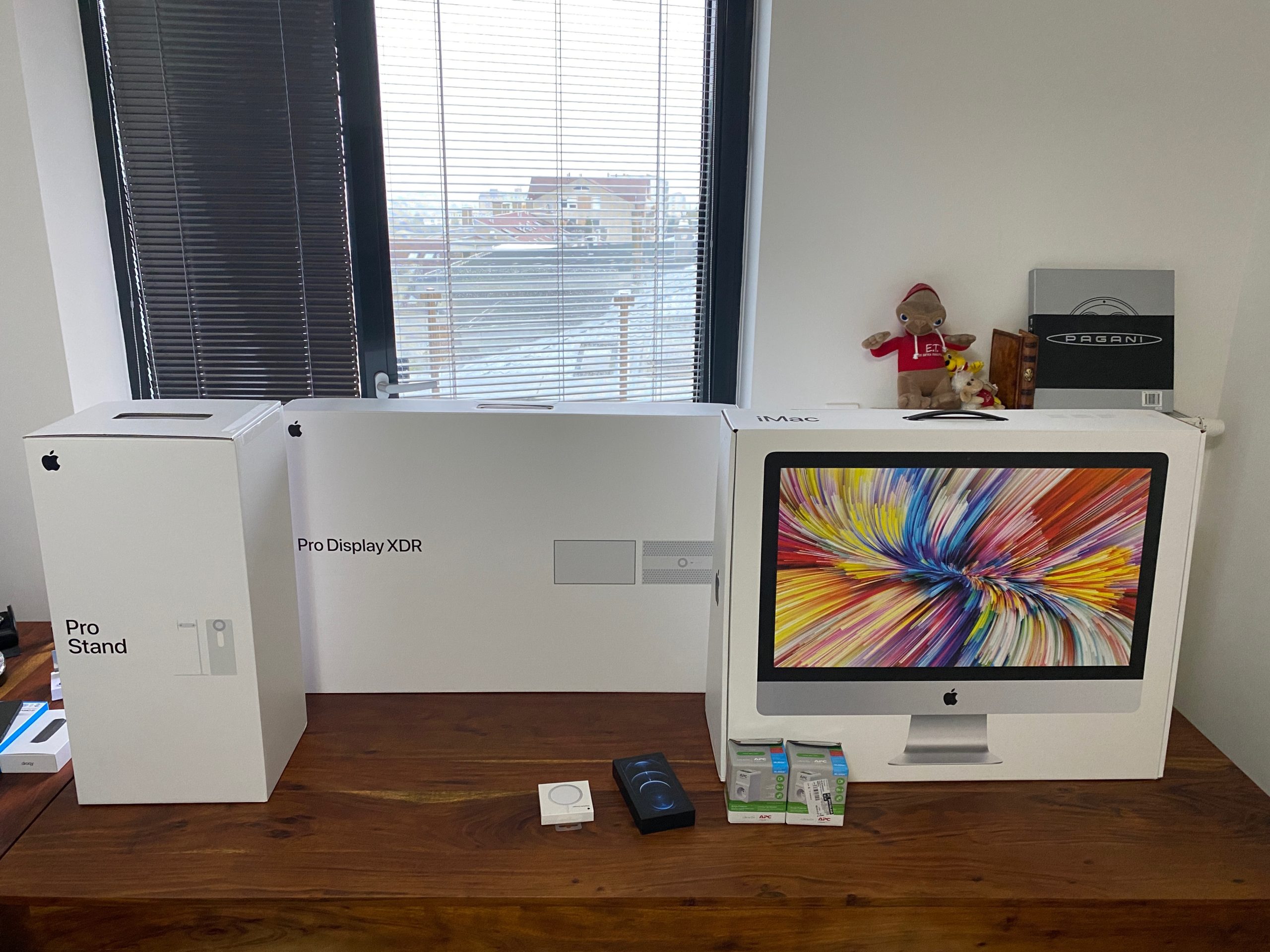 apple pro display xdr unboxing apple pro display xdr unboxing