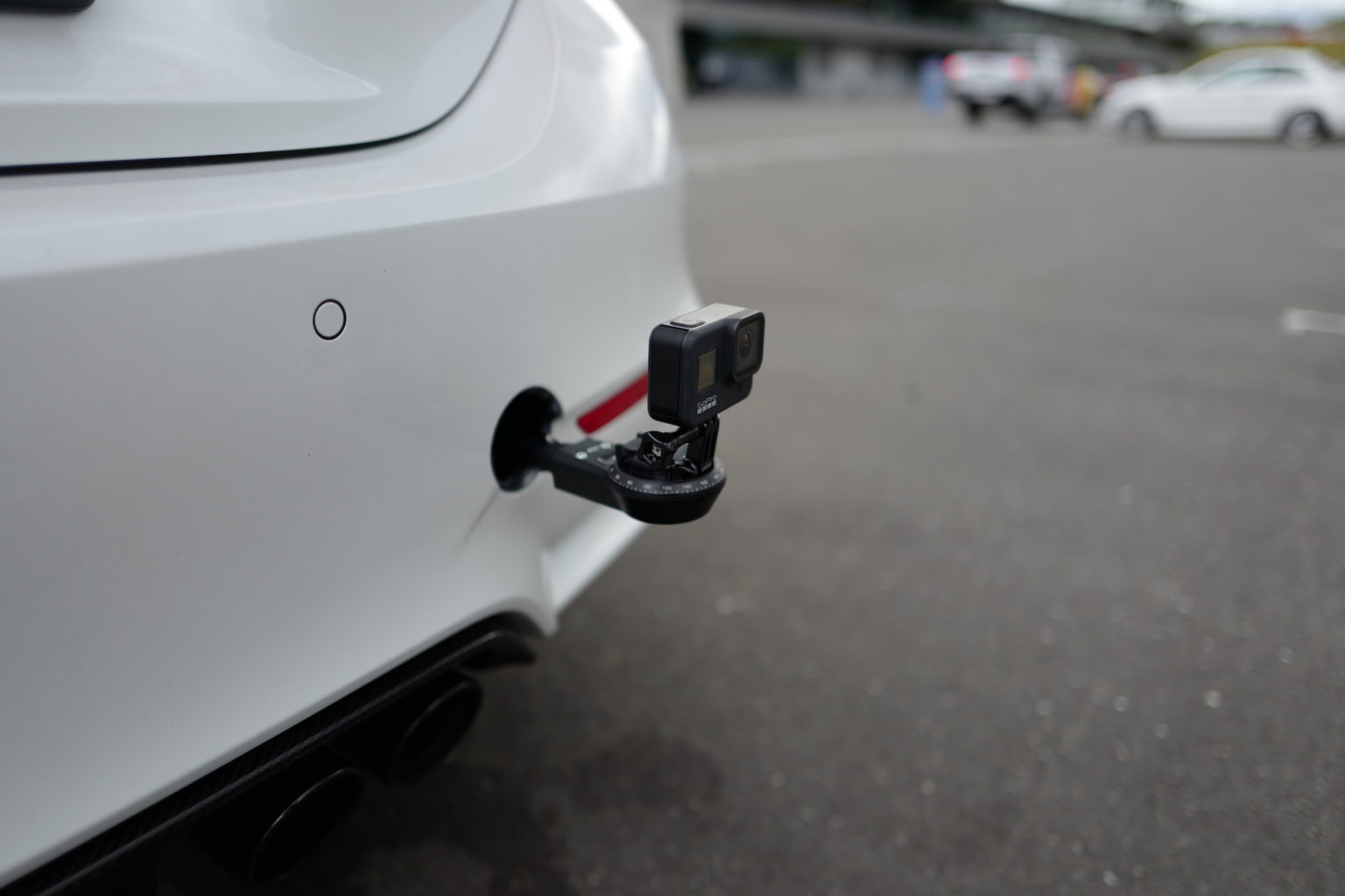 Recenze BMW M Performance Track fix for GoPro: Udělejte si na okruhu ...