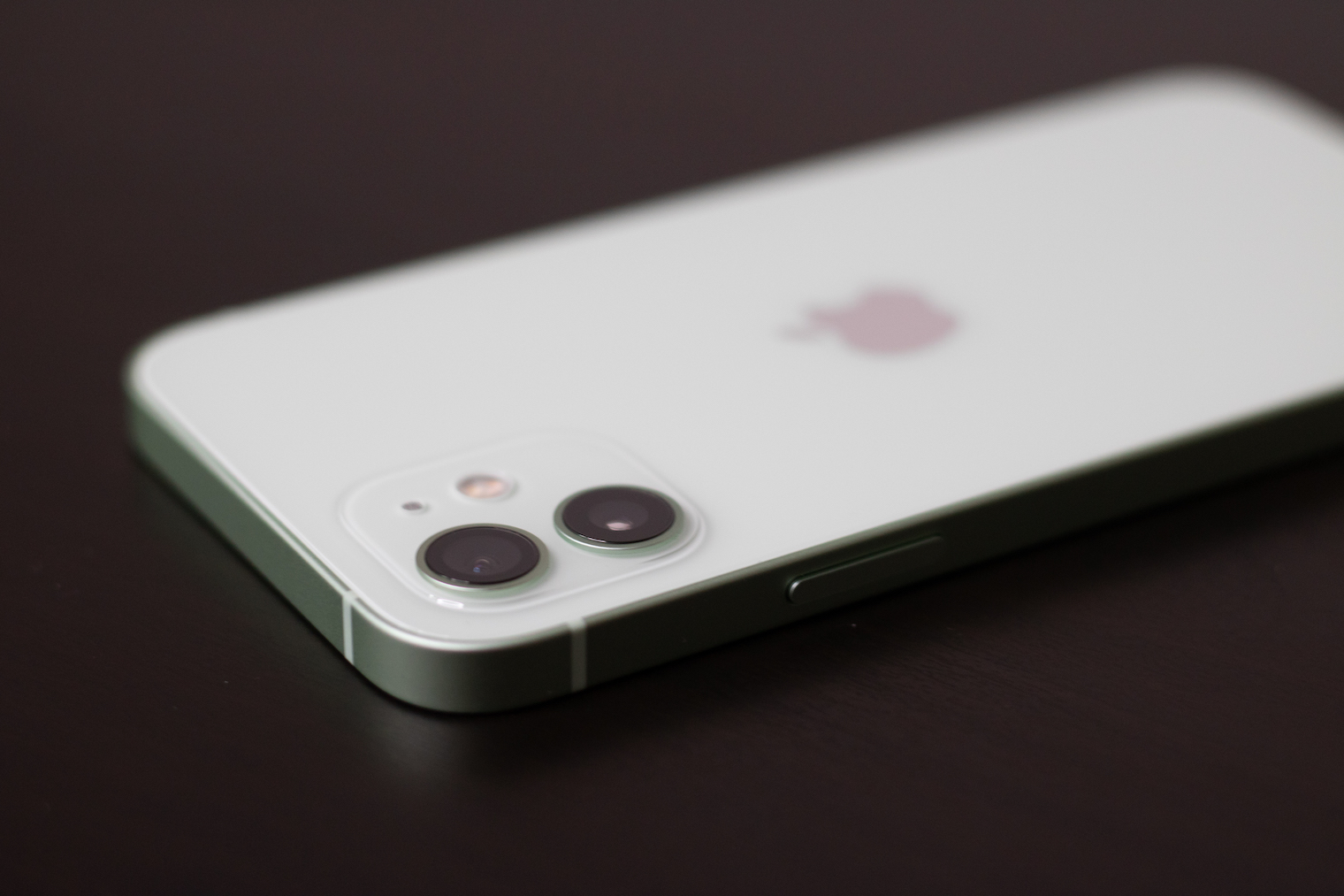 iPhone 12 LsA 19 iPhone 12 LsA