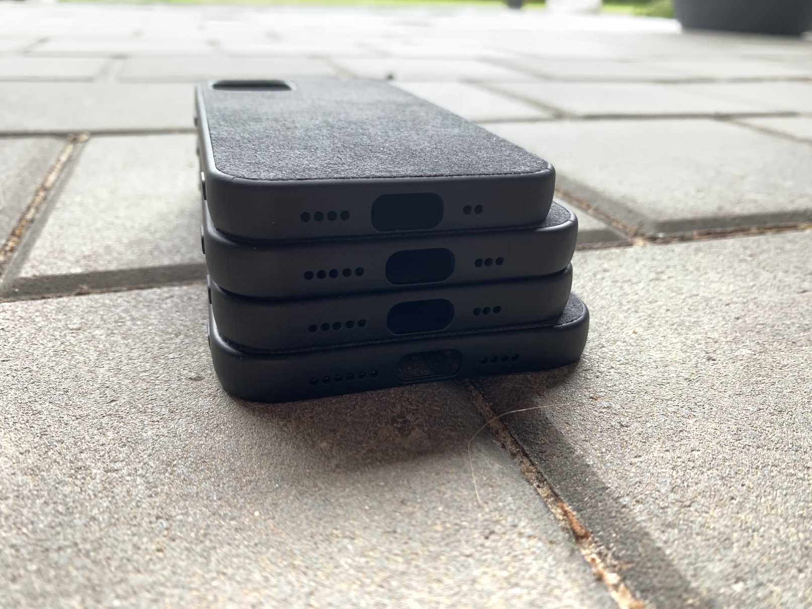 kryty_iphone12_letem_svetem_applem14 iphone 12 kryty zespoda