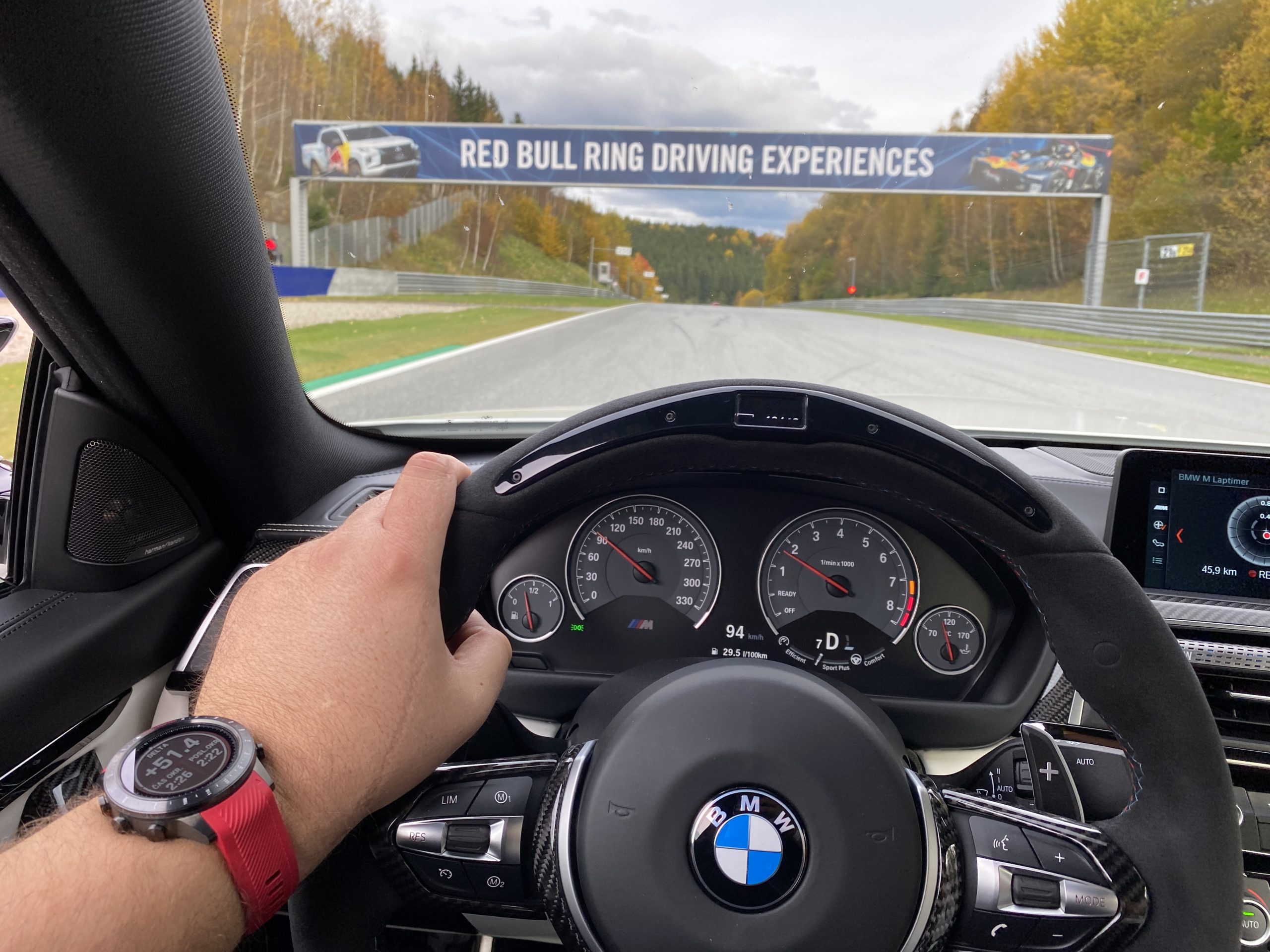 driving experience bmw dashboard