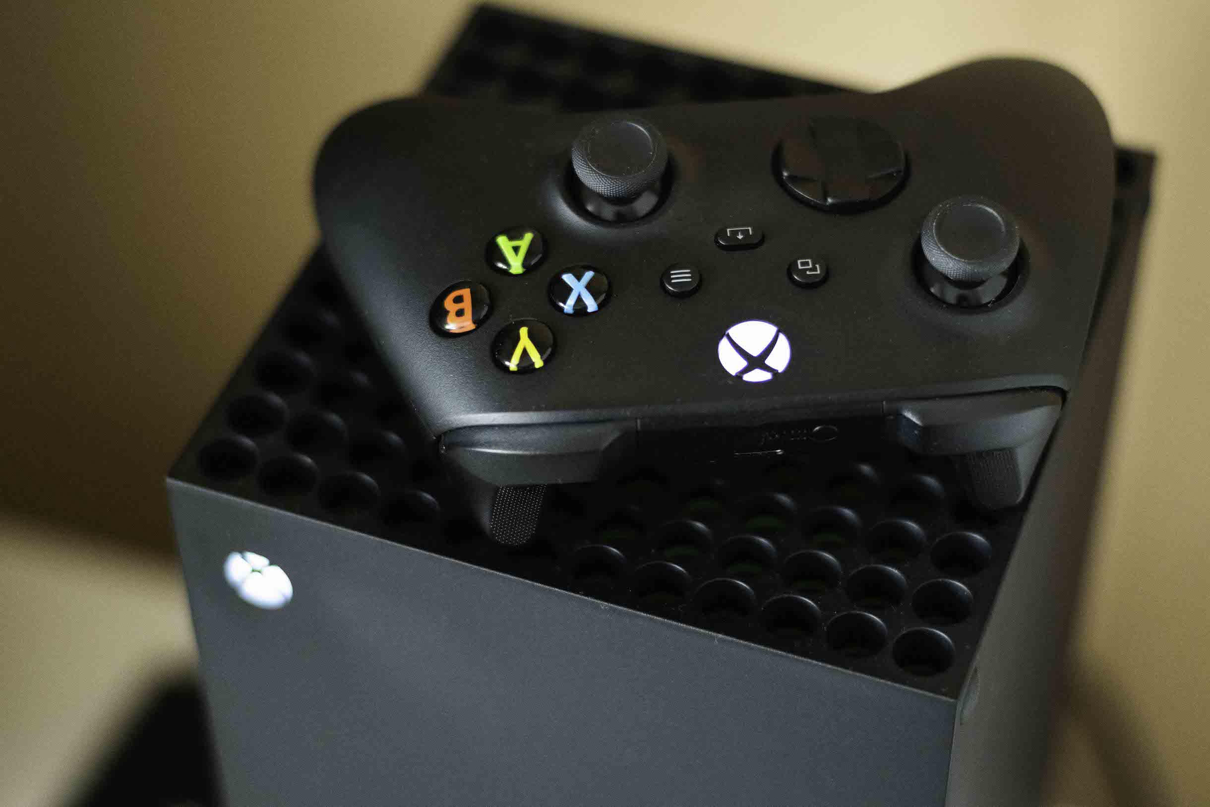 Xbox Series X LsA 7 Xbox Series X v redakci LsA