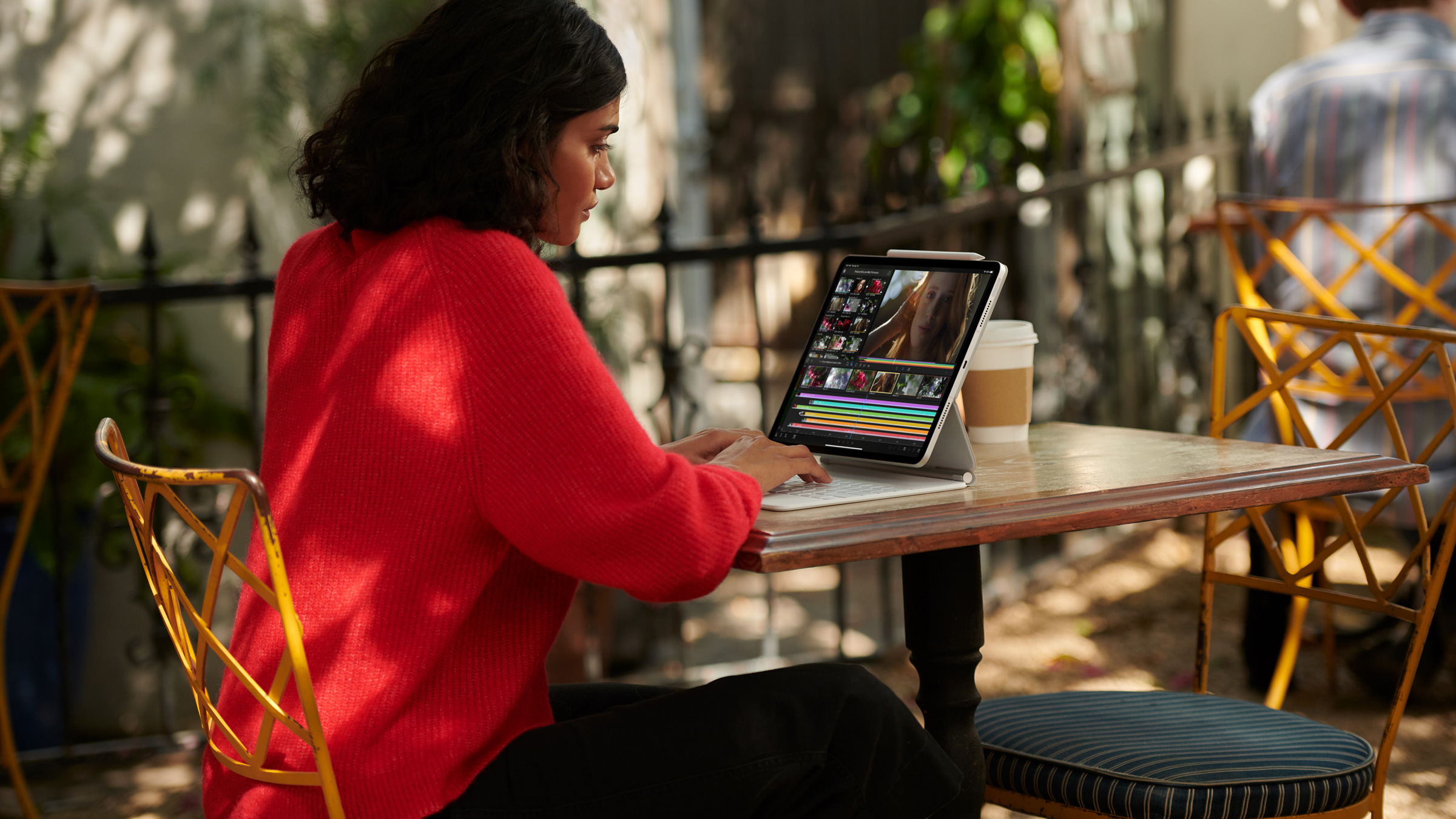 apple_ipad-pro-spring21_5g-connectivity_04202021 apple_ipad-pro-spring21_5g-connectivity_04202021