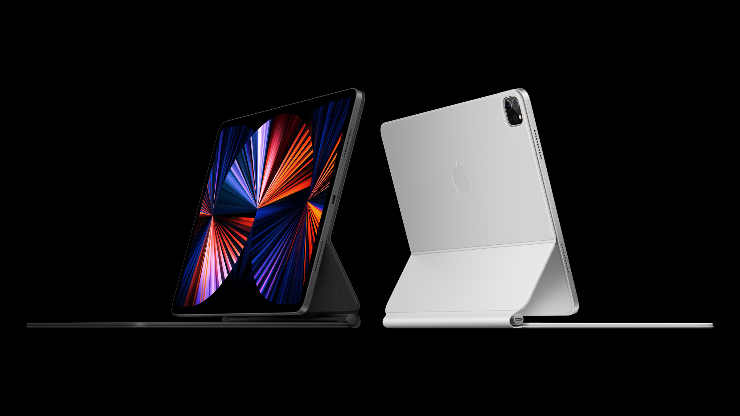 apple_ipad-pro-spring21_ipad-pro-magic-keyboard-2up_04202021 apple_ipad-pro-spring21_ipad-pro-magic-keyboard-2up_04202021