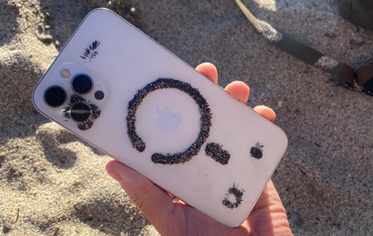 iPhone Magsafe prichycene zelezite castice fb