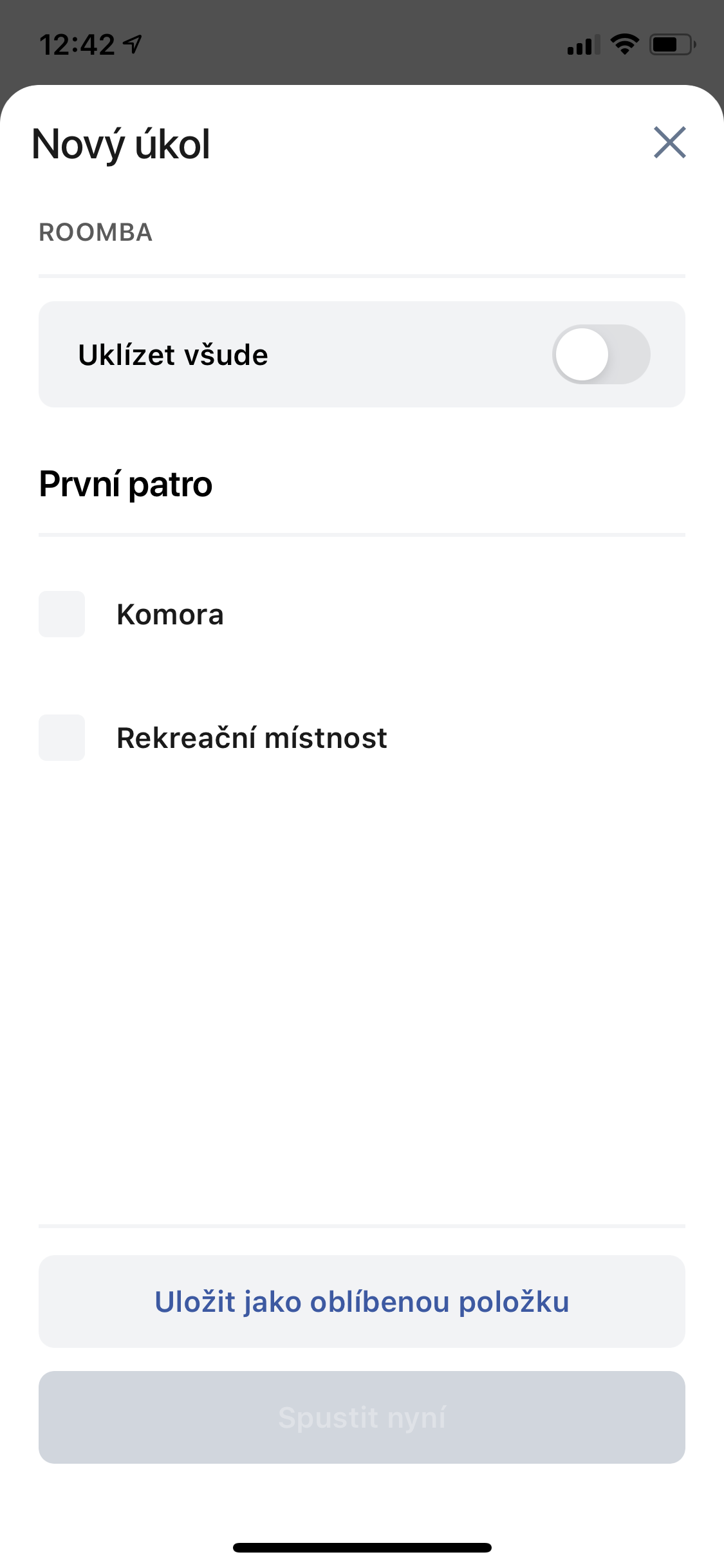 Screenshoty z aplikace pro vysavač Roomba i7+