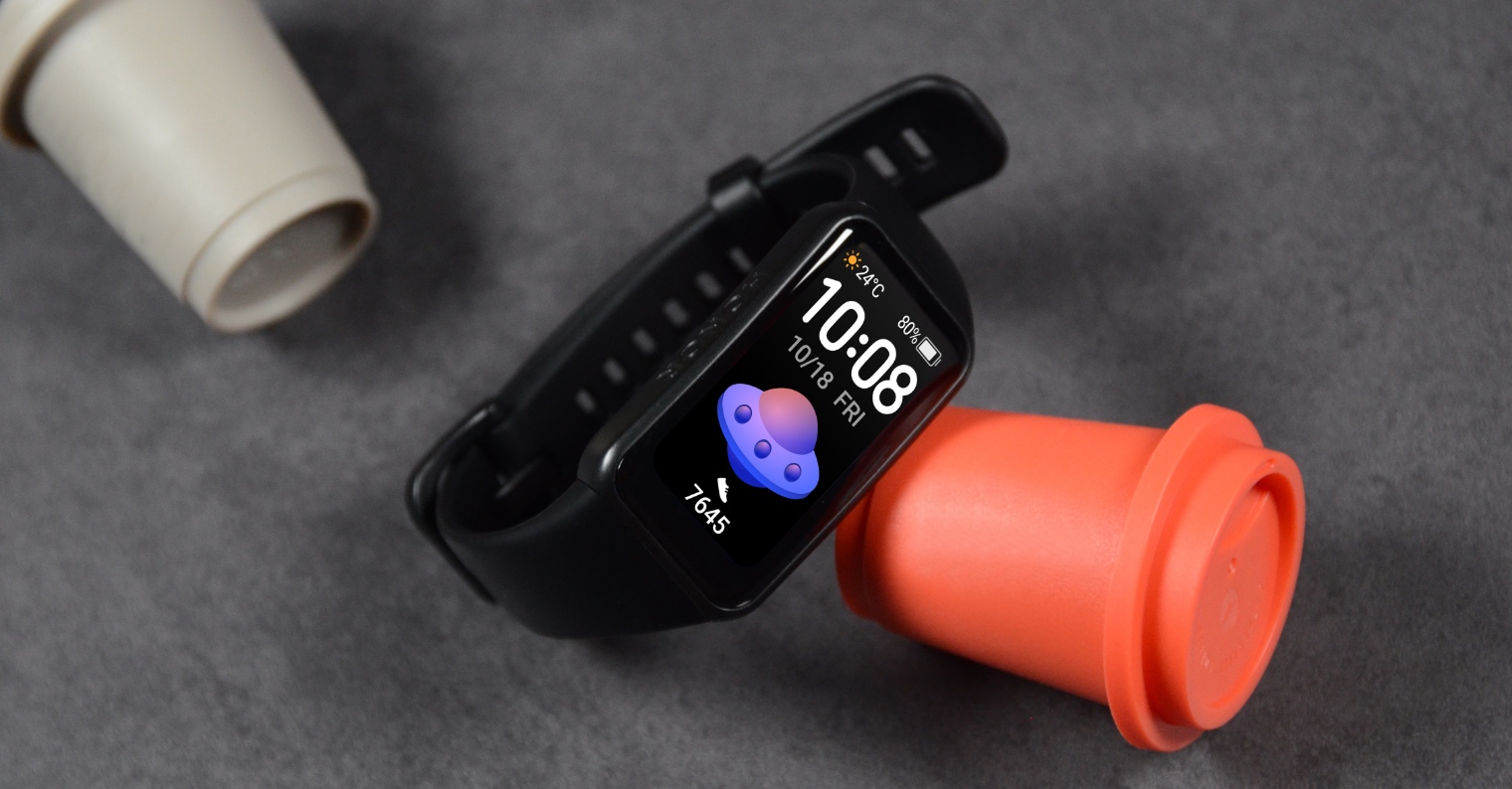 smartwatch with cups