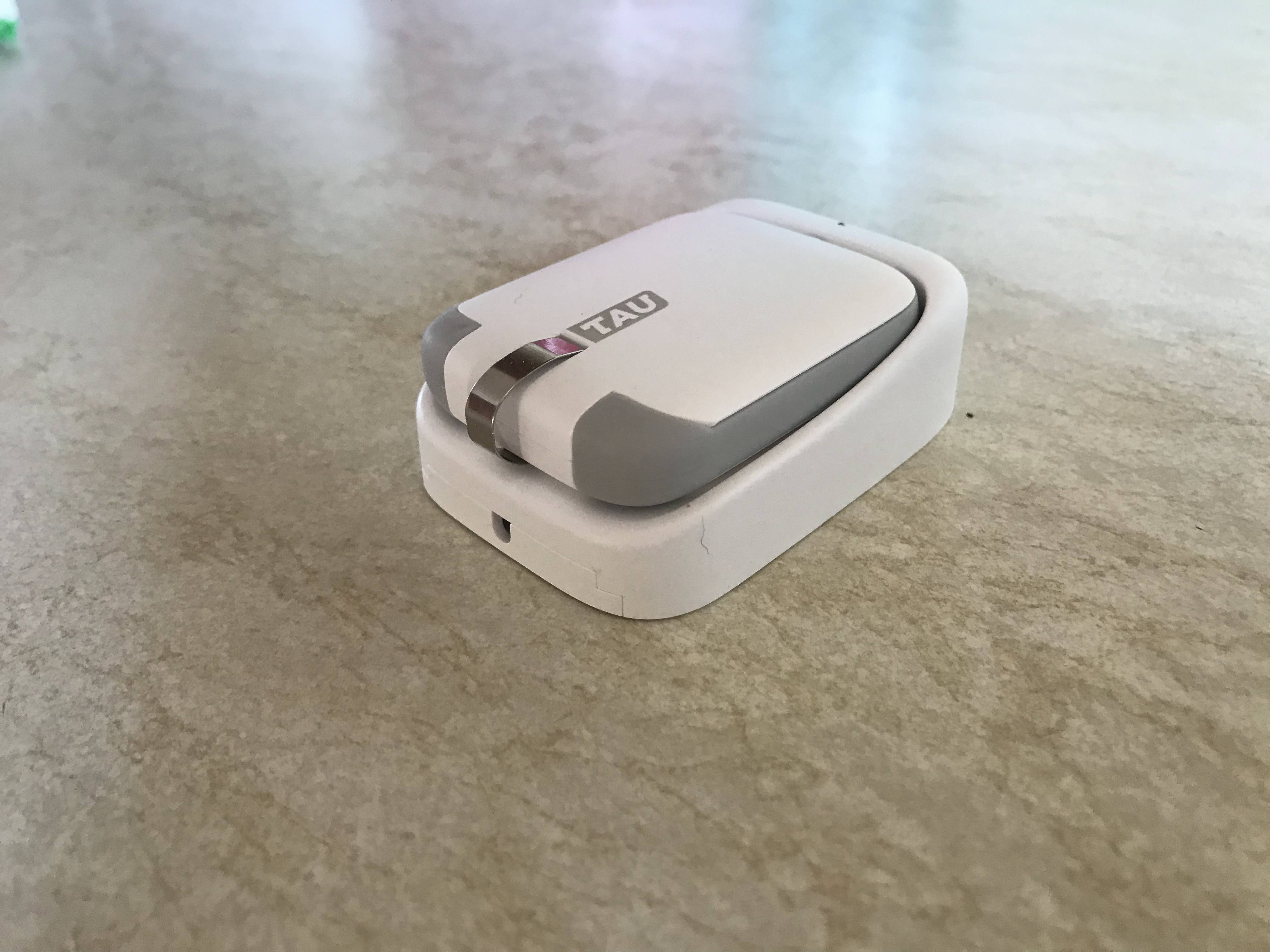 tau power bank on table