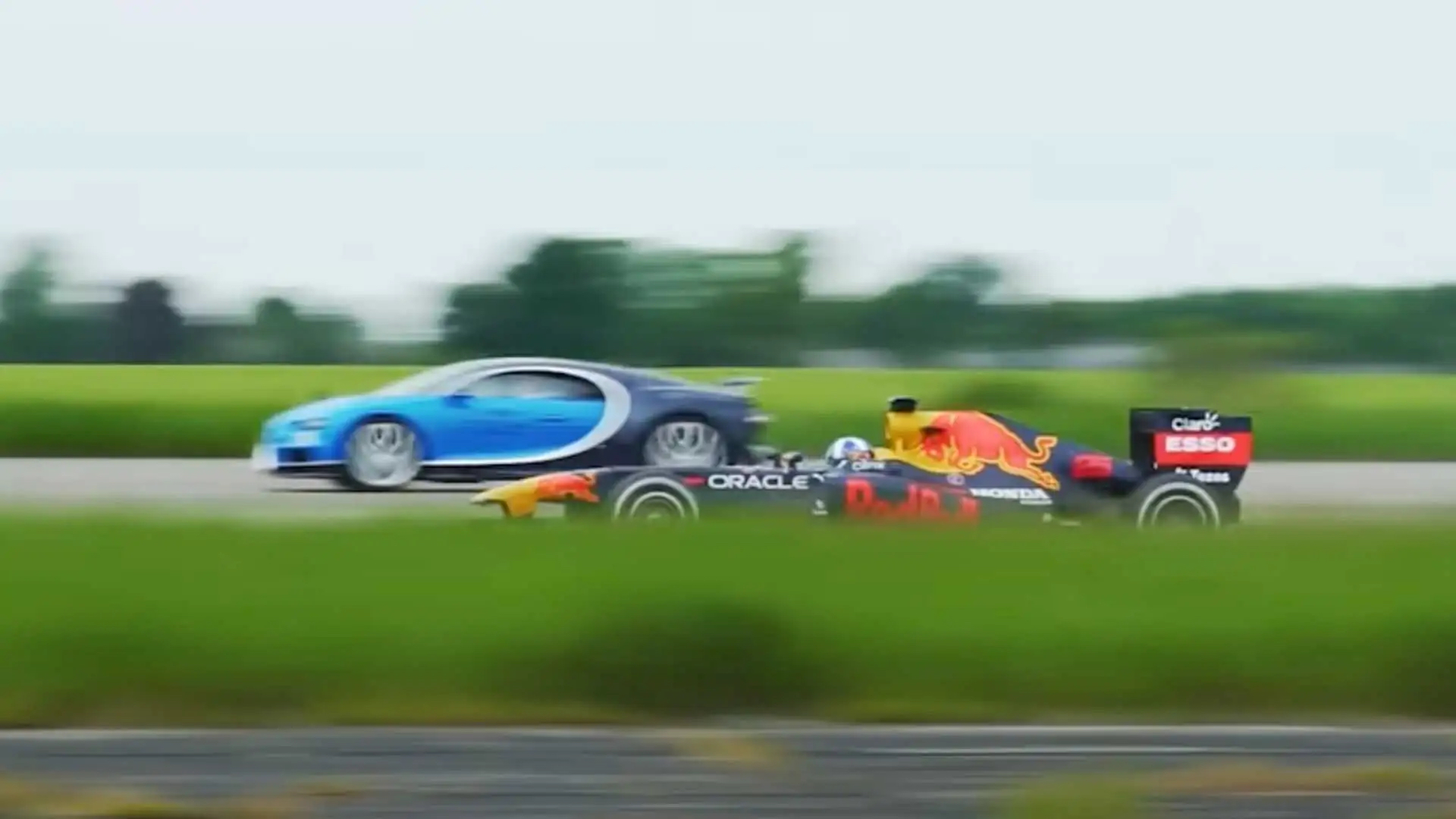 chiron vs formula 1 red bull rb7 race car drag race