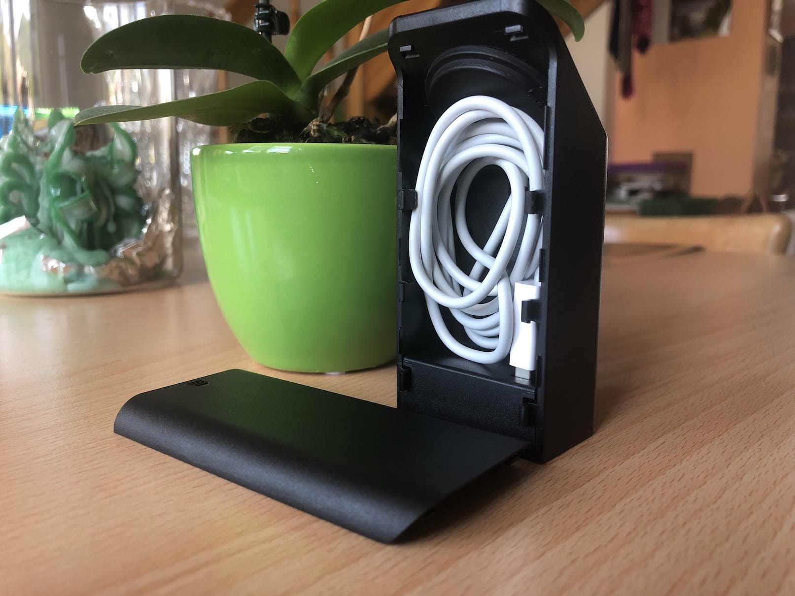 ESR 3in1 Wireless Station 5 ESR 3in1 Wireless Station
