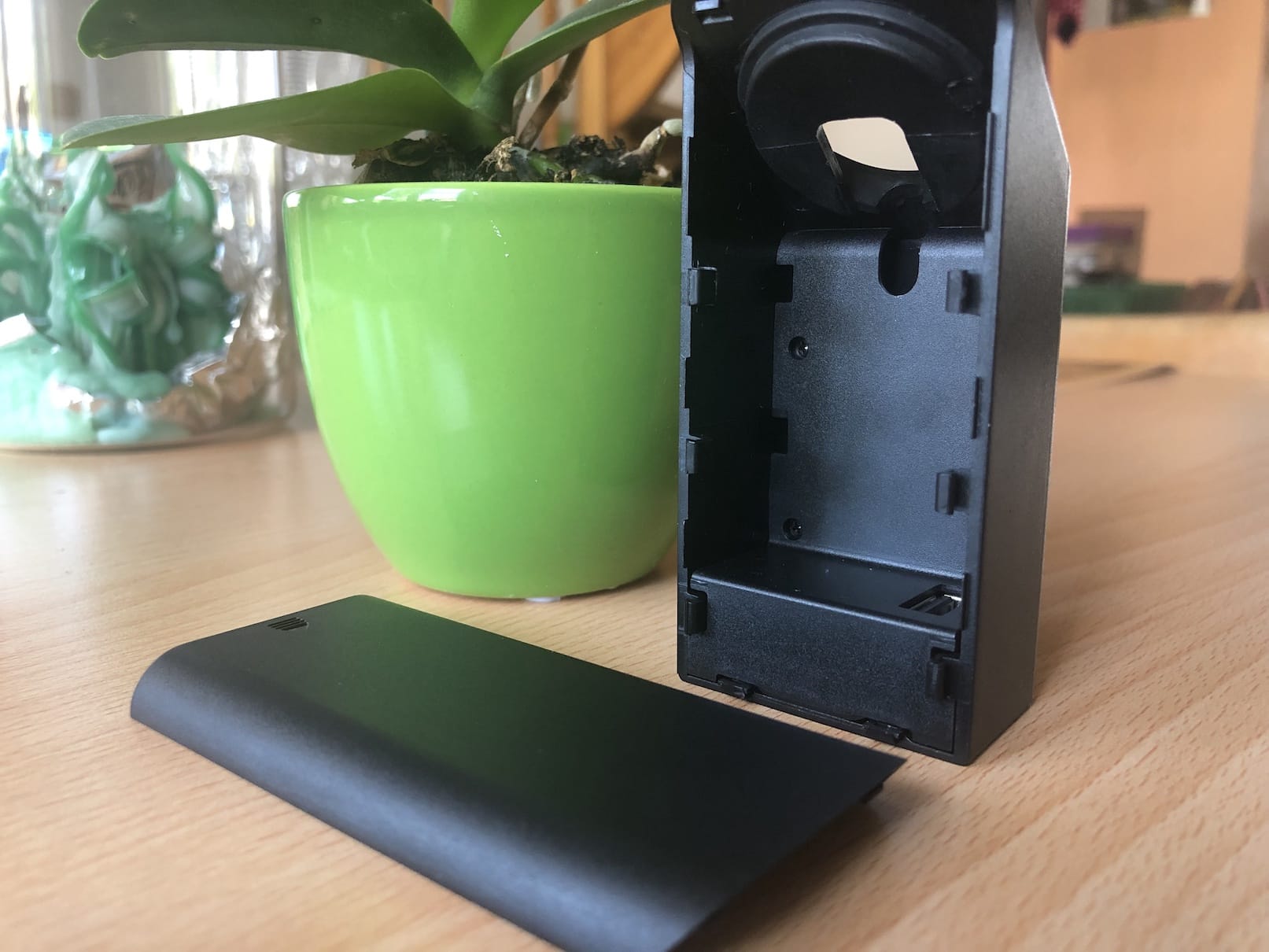 ESR 3in1 Wireless Station 6 ESR 3in1 Wireless Station